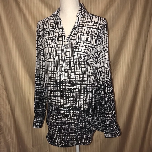 NEW YORK & COMPANY XS B&W LONG SLEEVED BLOUSE - Picture 1 of 8